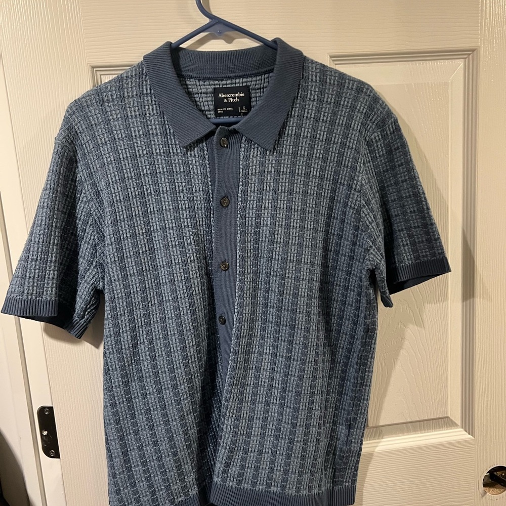 Abercrombie & Fitch Textured Blue Polo Shirt